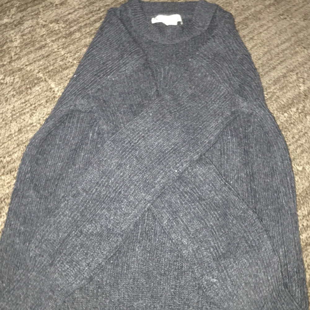 kaisely grey sweater with chocker/ v neck